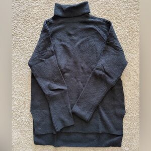 Women’s sweater